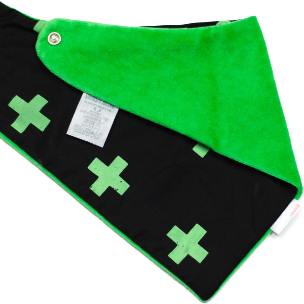 Babador Bandana - Cruzetas em Verde - BazarBizarro